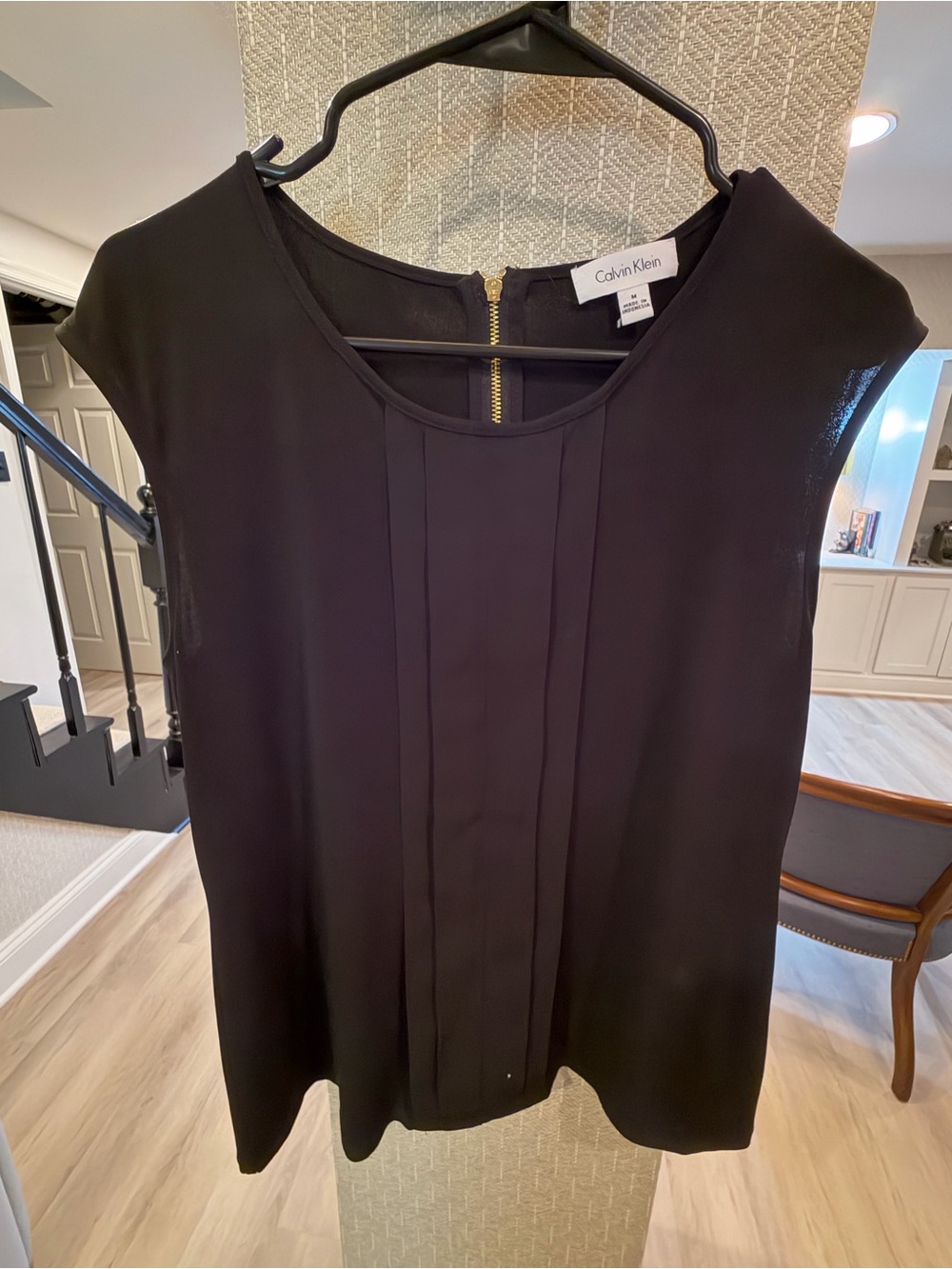 Calvin Klein Black Pleated Sleeveless Shell Top - Size M